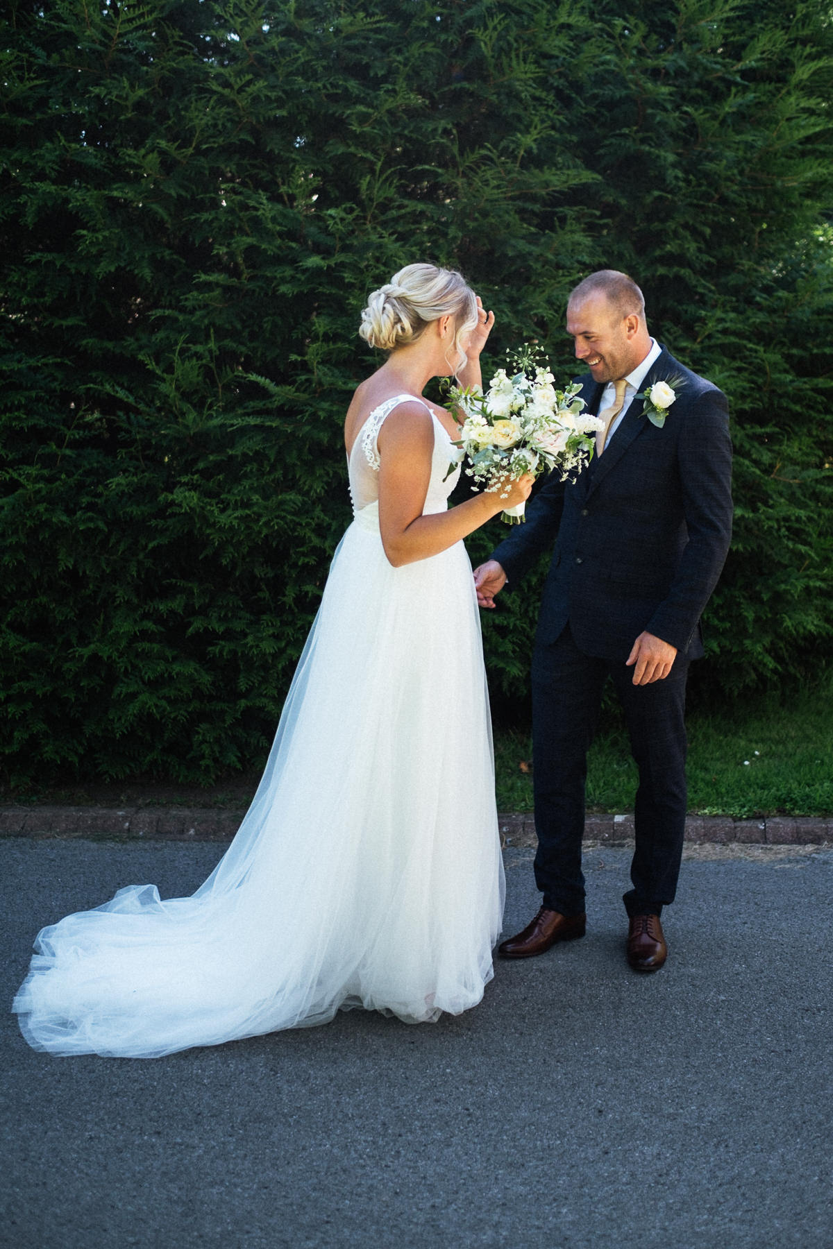 003 INTIMATE CITY HALL CARDIFF WEDDING PHOTOGRAPHY ALEXANDRA GARDENS 003 INTIMATE CITY HALL CARDIFF WEDDING PHOTOGRAPHY ALEXANDRA GARDENS